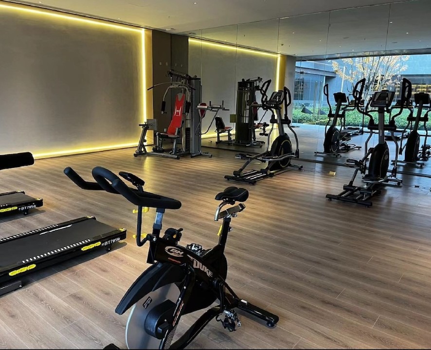 商用健身房器材厂家批发：直供省心省钱，筑牢场馆硬件底气
