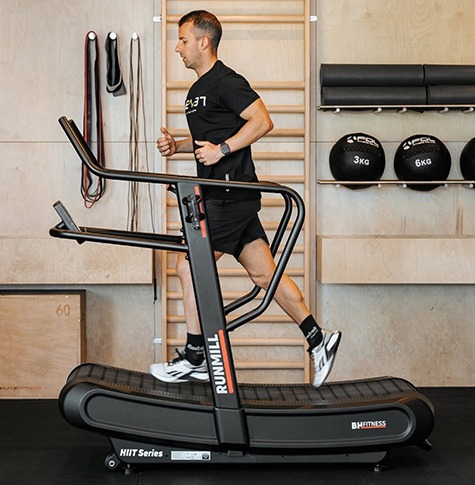 公司健身房器材专业供应商推荐：选对伙伴，打造安全高效的企业健身空间