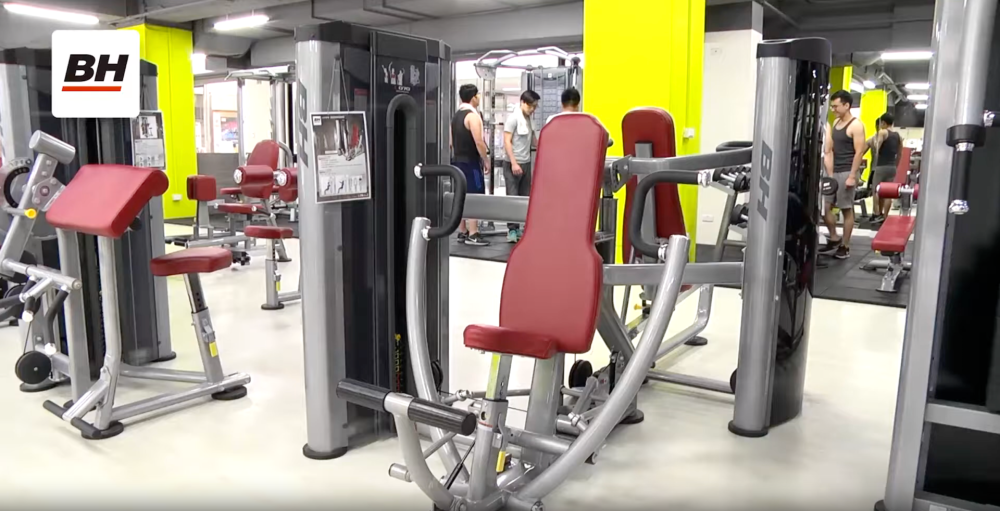 BH FITNESS Brust & Trizepspresse L070